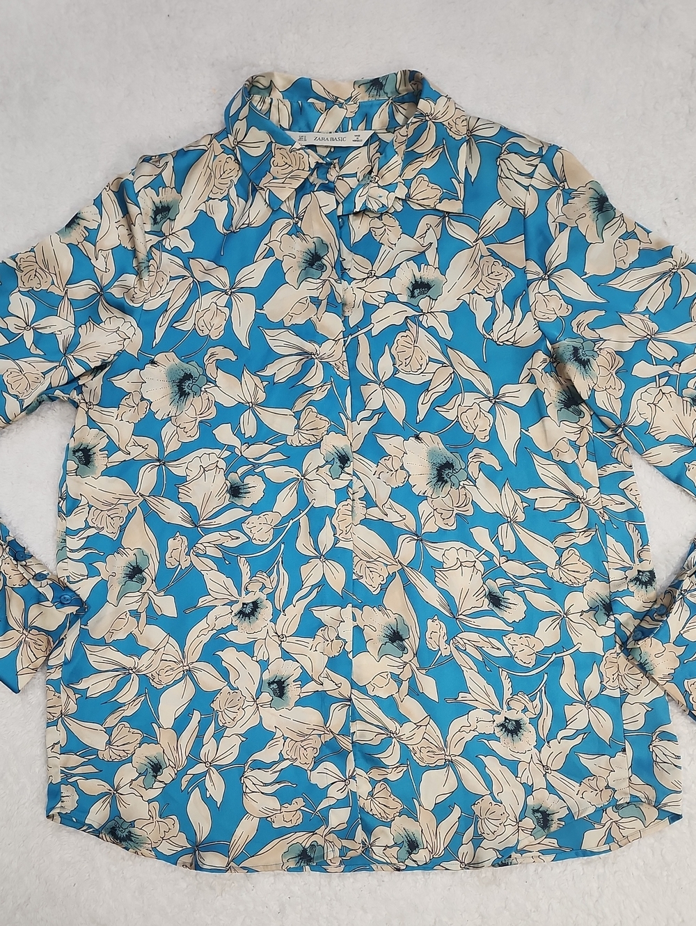 Zara Floral Satin Feel Long Sleeve Button Down Blouse